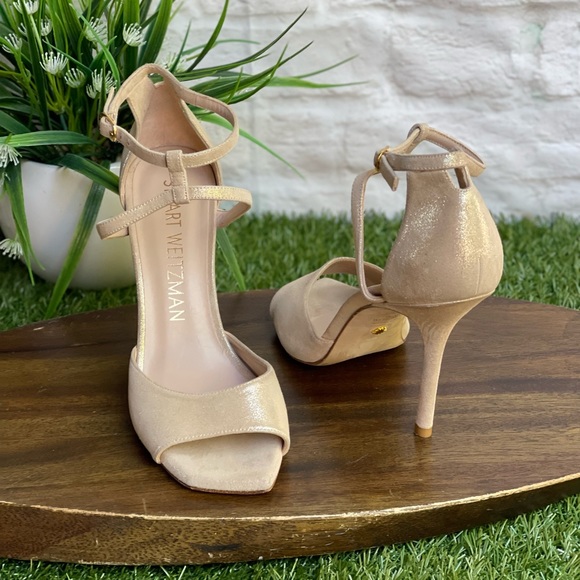 Stuart Weitzman Anastasia 100
Suede Sandal in Metallic size 8.5 - Picture 4 of 10